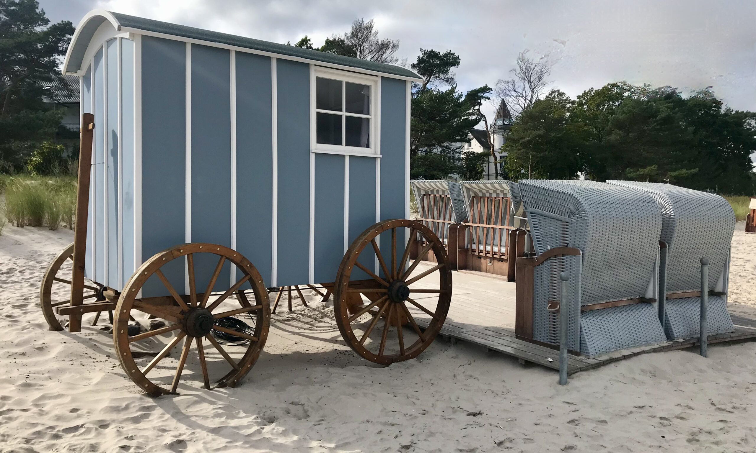 Wie einst die Badekarren – Warum der Strandkorb ausstirbt